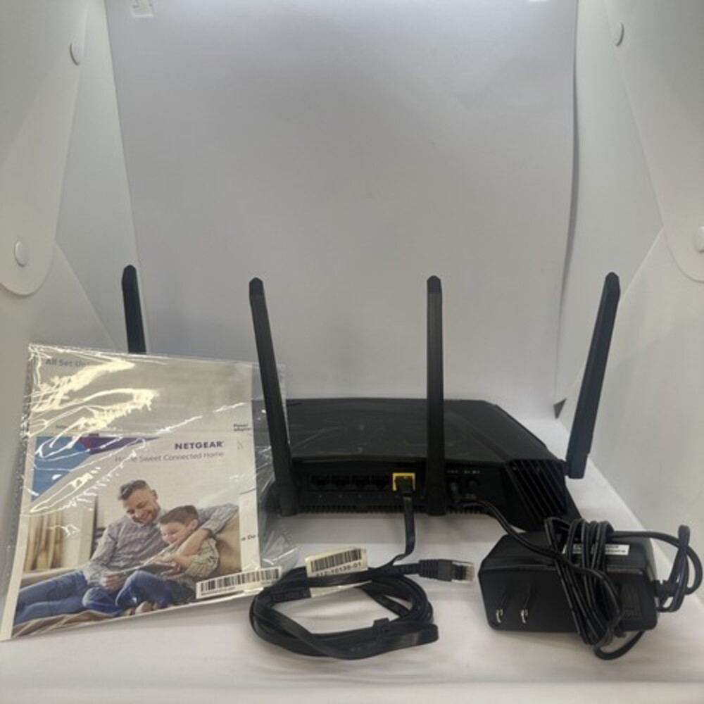 NETGEAR Nighthawk XR500 Pro Gaming Router - Picture 2 of 9